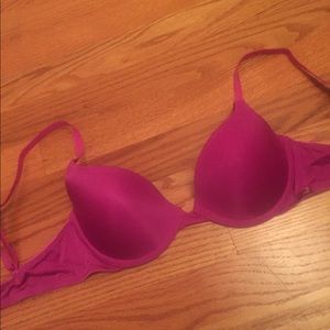 Calvin Klein Bra NWOT minimal push-up 32c
